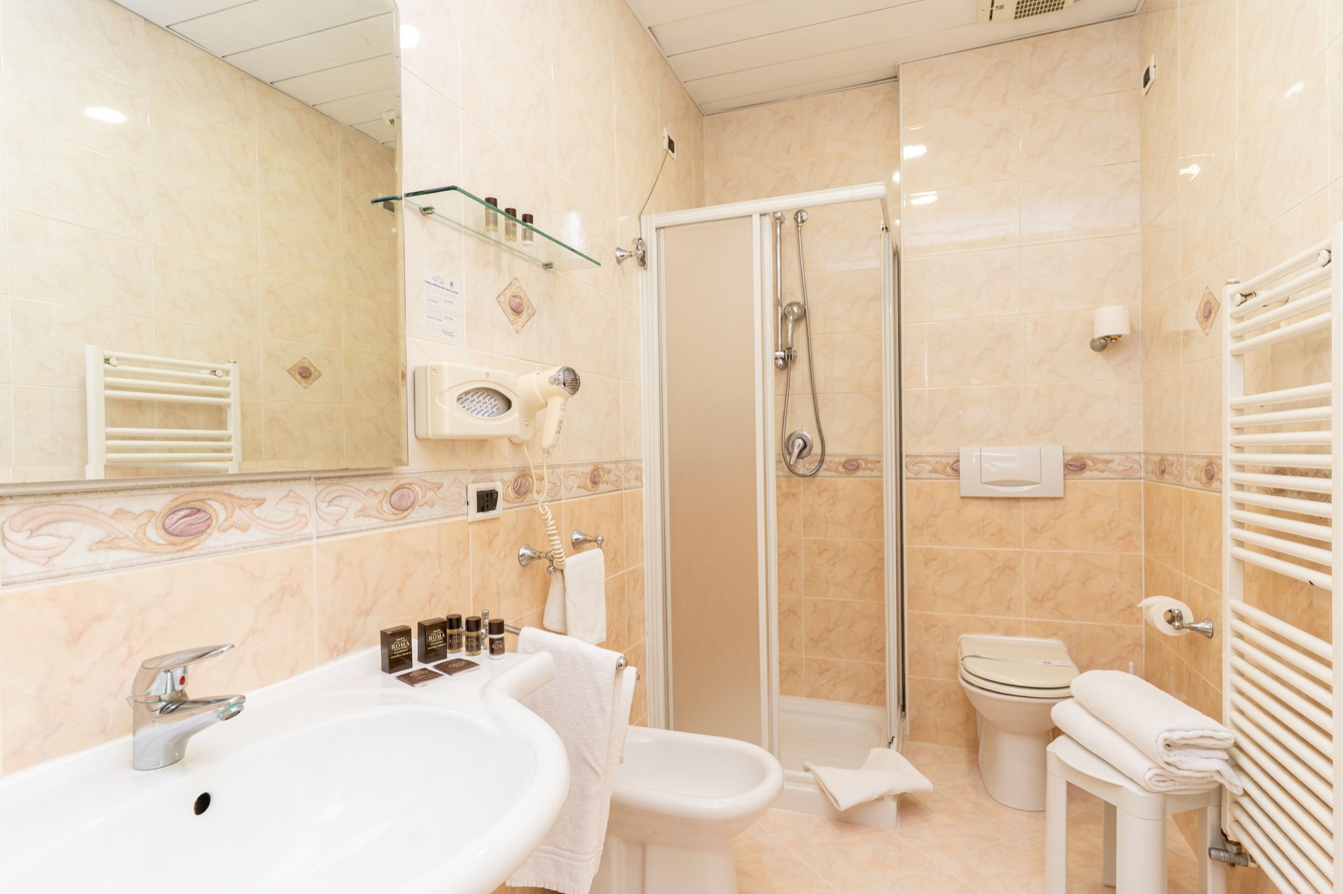 bagno completo junior suite